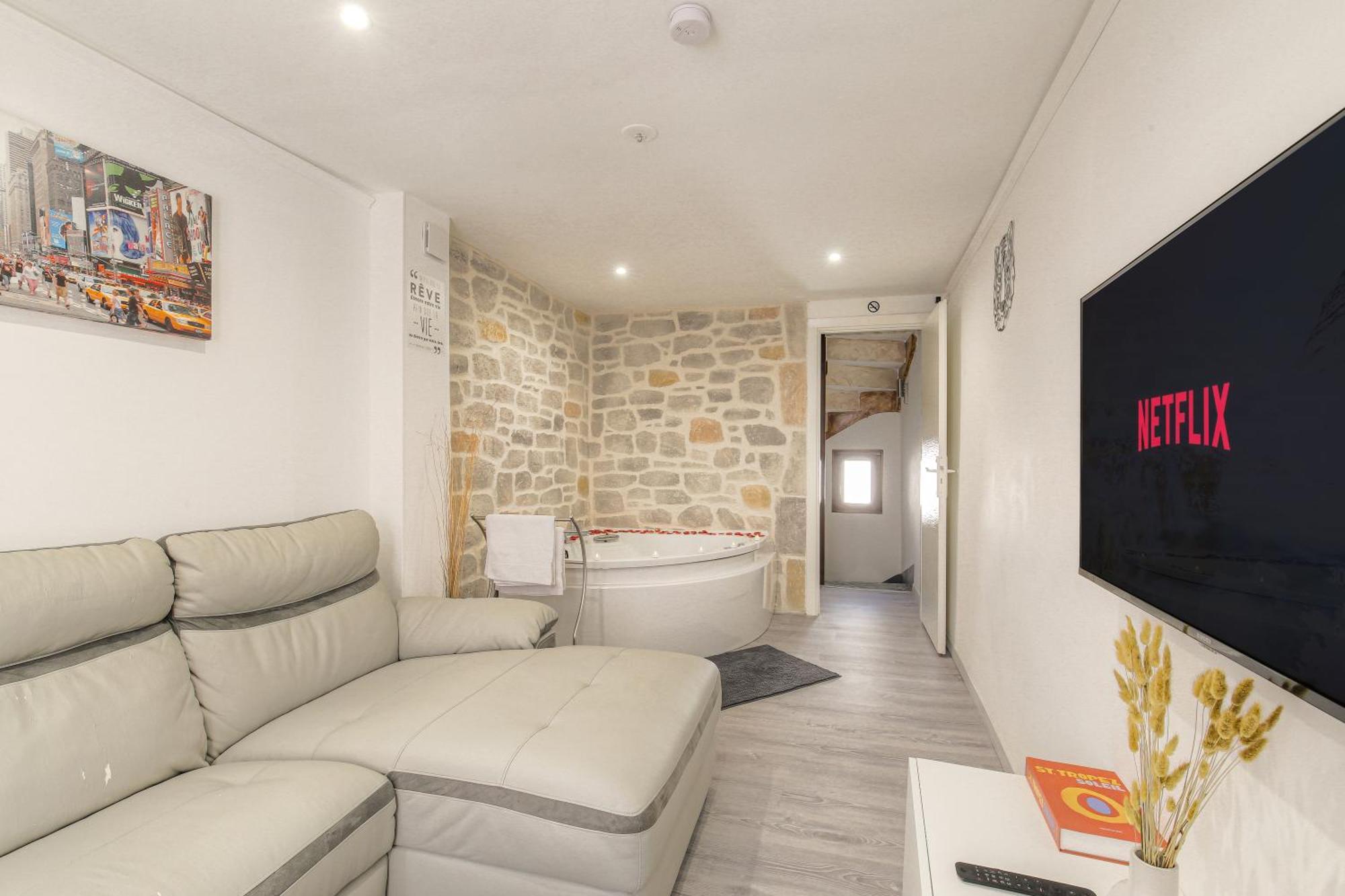 La Suite Neuvilloise Neuville-sur-Saône Exterior foto